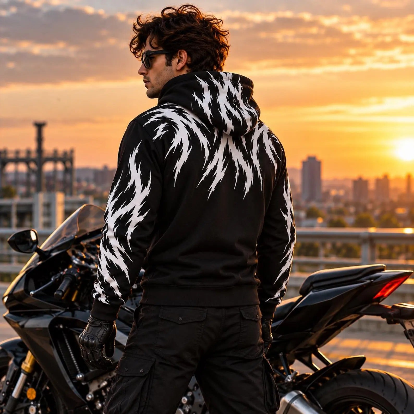 Claw Flame Armored Motorcycle Reflective Hoodie in Black